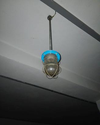 LAMPADE INDUSTRIALI