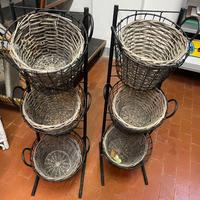 Struttura in metallo con 3 cesti