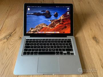 MacBook Pro 2,8 GHz Intel Core i7, 8Gb,  SSD+HDD