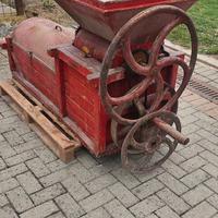 Pigiatrice deraspatrice uva 