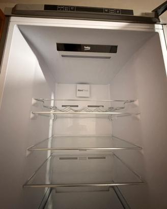 Frigorifero BEKO grigio 324litri