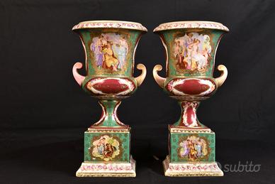 Coppia Vasi Porcellana Vienna Oro