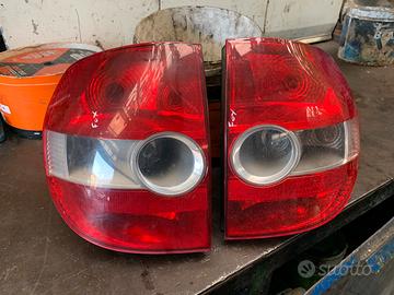 FARI POSTERIORI VOLKSWAGEN FOX ANNO:2006