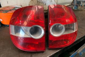 FARI POSTERIORI VOLKSWAGEN FOX ANNO:2006