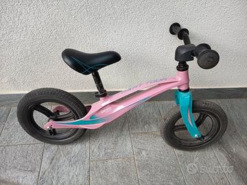 Bicicletta senza pedali