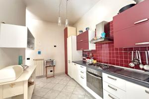 Appartamento con 3 camere, 2 bagni e cantina