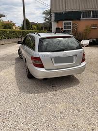 Mercedes C200