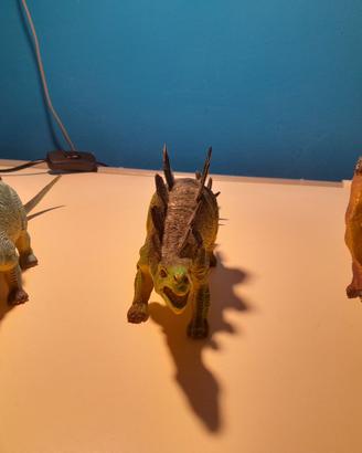 Dinosauri giocattoli