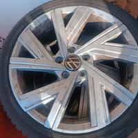 Cerchi e Gomme  18" Originali Wolkswagen Golf MK 8