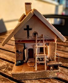 Casetta in legno fatta a mano