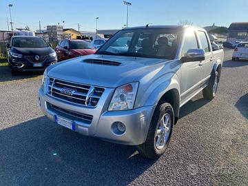 ISUZU D-Max 3.0 TD cat Crew Cab 4WD Pup. LS Aut.
