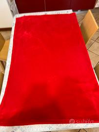 Coperta plaid rossa morbida per divano