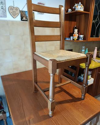 TAVOLO E SEDIE