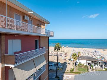 Roseto degli Abruzzi Trilocale fronte mare