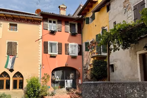 RUSTICO A CAPRINO VERONESE