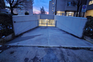 Garage 16 mq zona cicogna