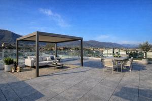 Attico A4 con solarium, box doppio e posto auto