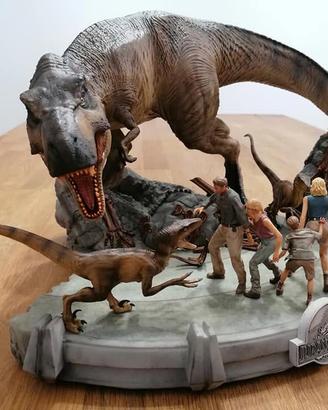Statua Jurassic park final scene  iron studIos