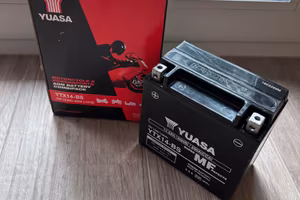 Batteria  Yuasa YTX14-BS NUOVA GARANZIA