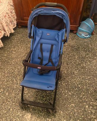 Passeggino chicco leggero