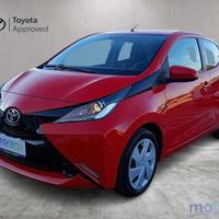 Toyota Aygo 1.0 x-play 5p