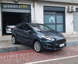 Ford Fiesta 1.5 TDCi 75CV 5 porte Titanium Fari Le