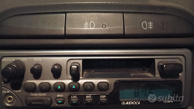 stereo per auto con cassetta 