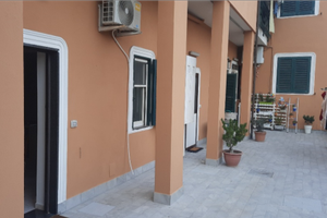 Periferia ben servita