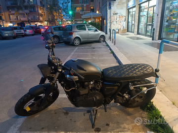 Triumph Scrambler 900 carb