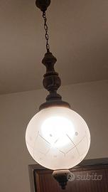 LAMPADARIO IN LEGNO E VETRO SATINATO