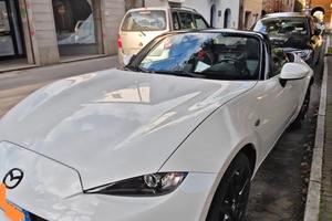 Mazda mx5 2.0 160cv soft top