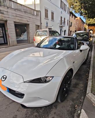 Mazda mx5 2.0 160cv soft top