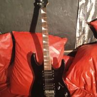 Ibanez Gio (altra chitarra)