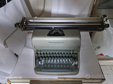 Macchina da scrivere Remington