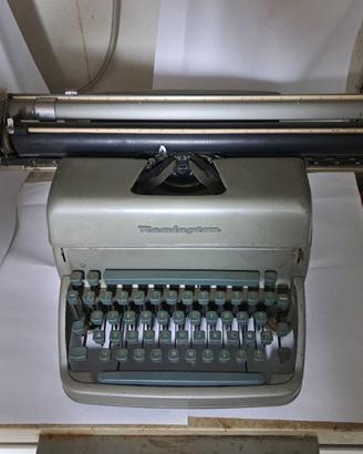 Macchina da scrivere Remington