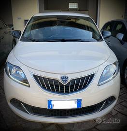 Lancia Ypsilon 1.0 FireFly 5 porte S&S Hybrid Ecoc