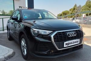 Audi Q3 35 TDI S tronic Business