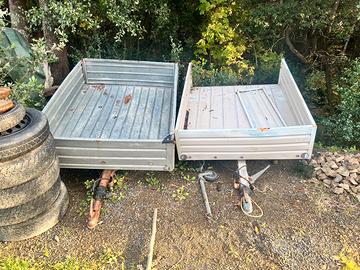 Due carrelli uno appendice uno rimorchio