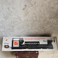 Mini tornio per modellismo