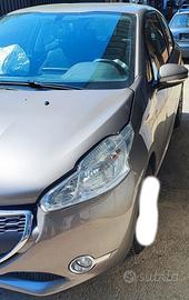 Ricambi Peugeot 208 1.2 benz del 2012