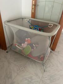 Box per bambini usato per mettere giochi