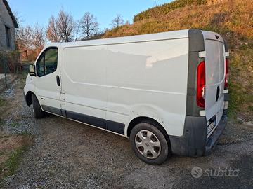 renault trafic 2.0 115cv anno 2014