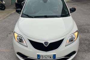 LANCIA Y 1.2 BENZINA 70 CV fFULL PERFETTA