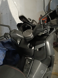 Scooter, X MAX 250 con ABS