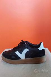 Sneakers Victoria n 38