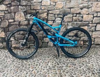 YT Capra 2018 bici enduro