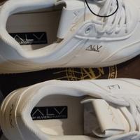 Sneakers donna By Alviero Martini nuove