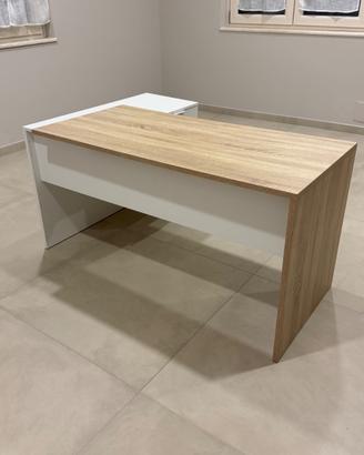 Scrivania angolare con cassetti
