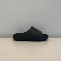 Yeezy Slide Onyx