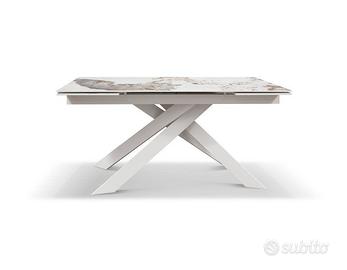 Nuovo tavolo allungabile in ceramica di design